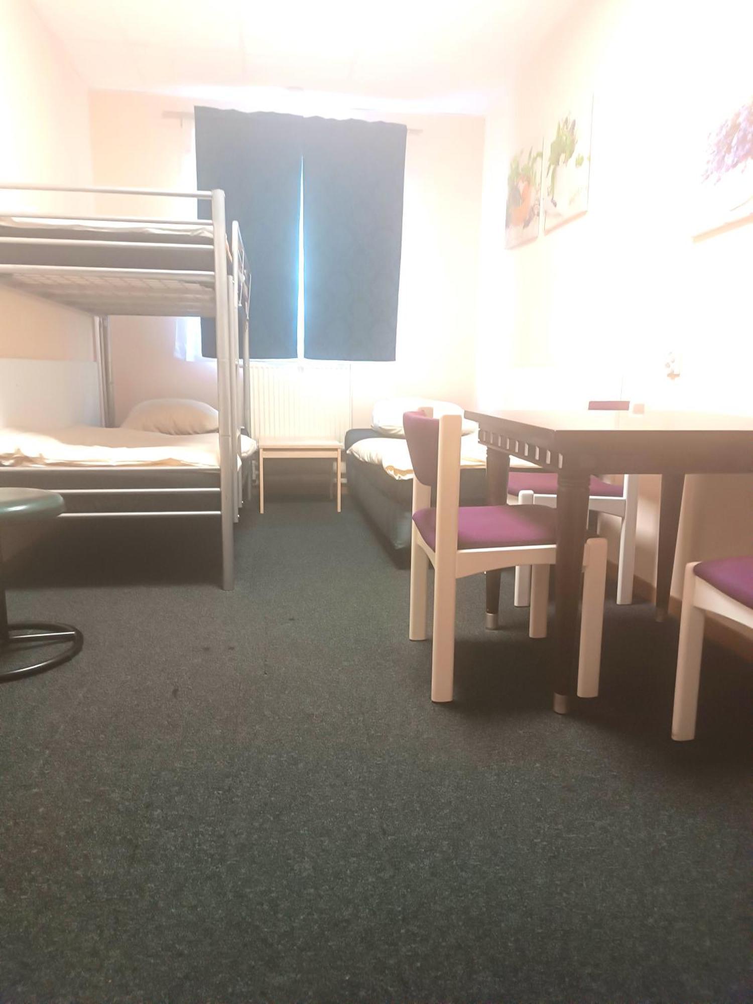 Hostel Krosnienska 12 Zielona Góra Esterno foto