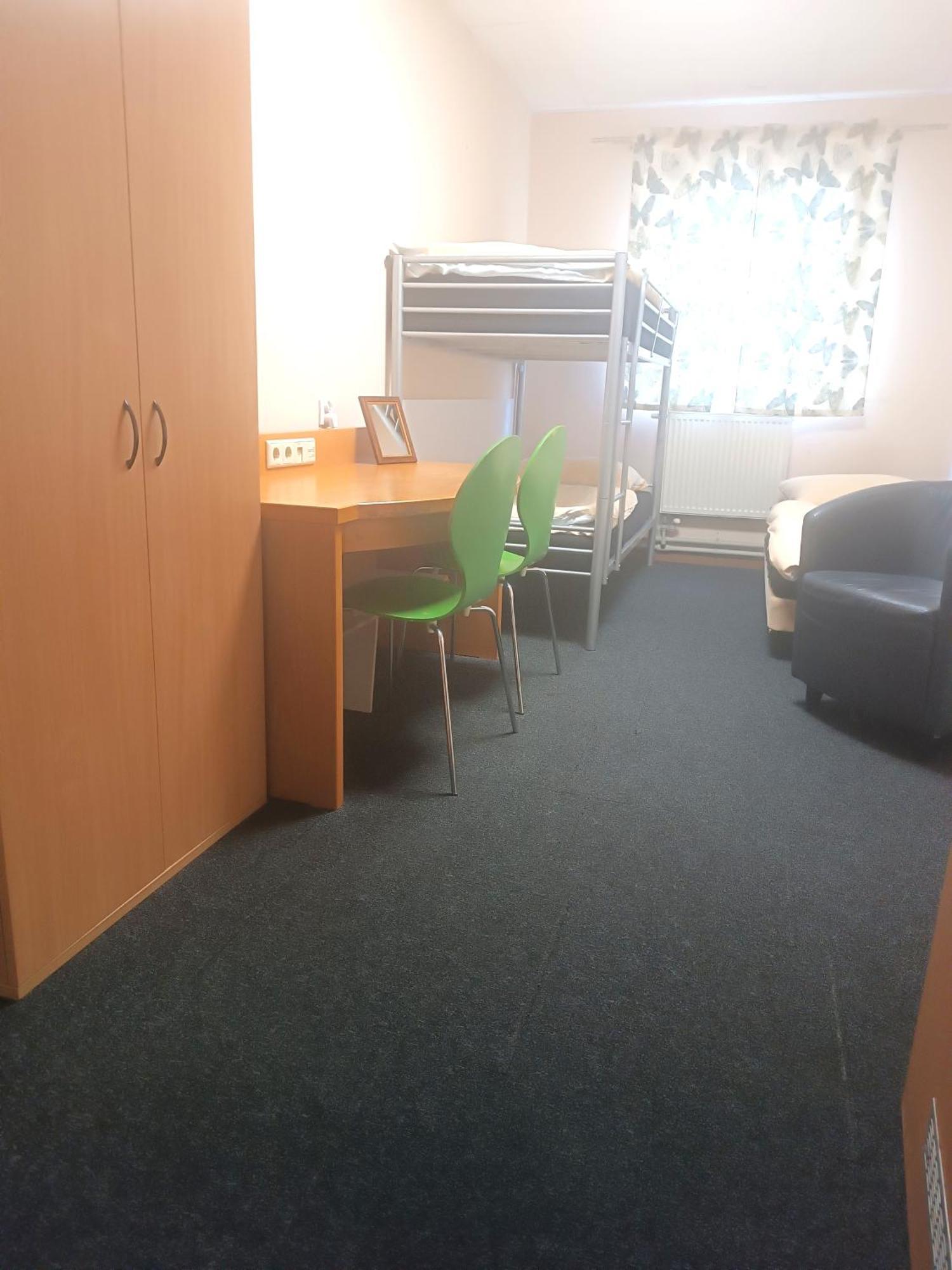 Hostel Krosnienska 12 Zielona Góra Esterno foto