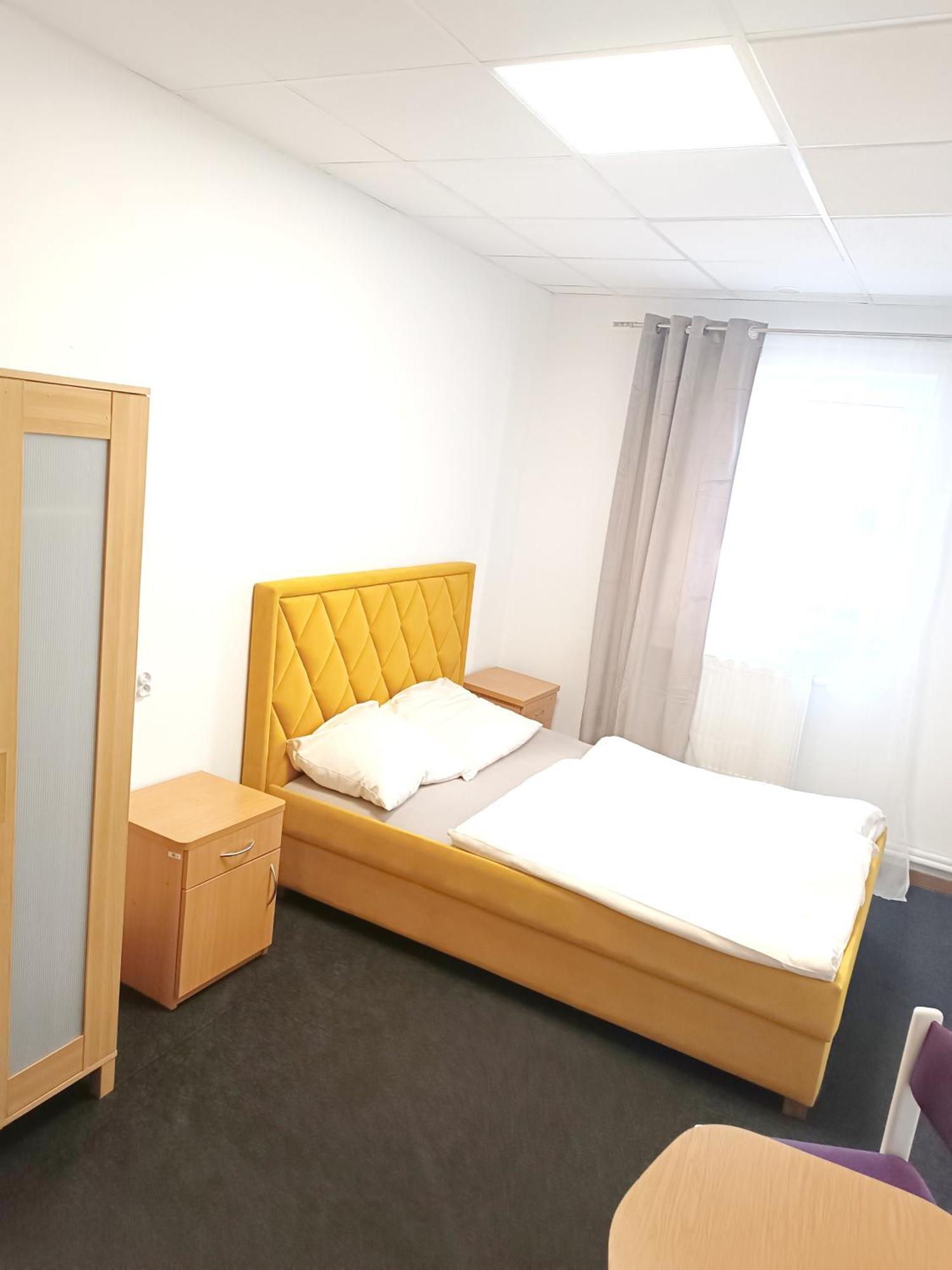 Hostel Krosnienska 12 Zielona Góra Esterno foto