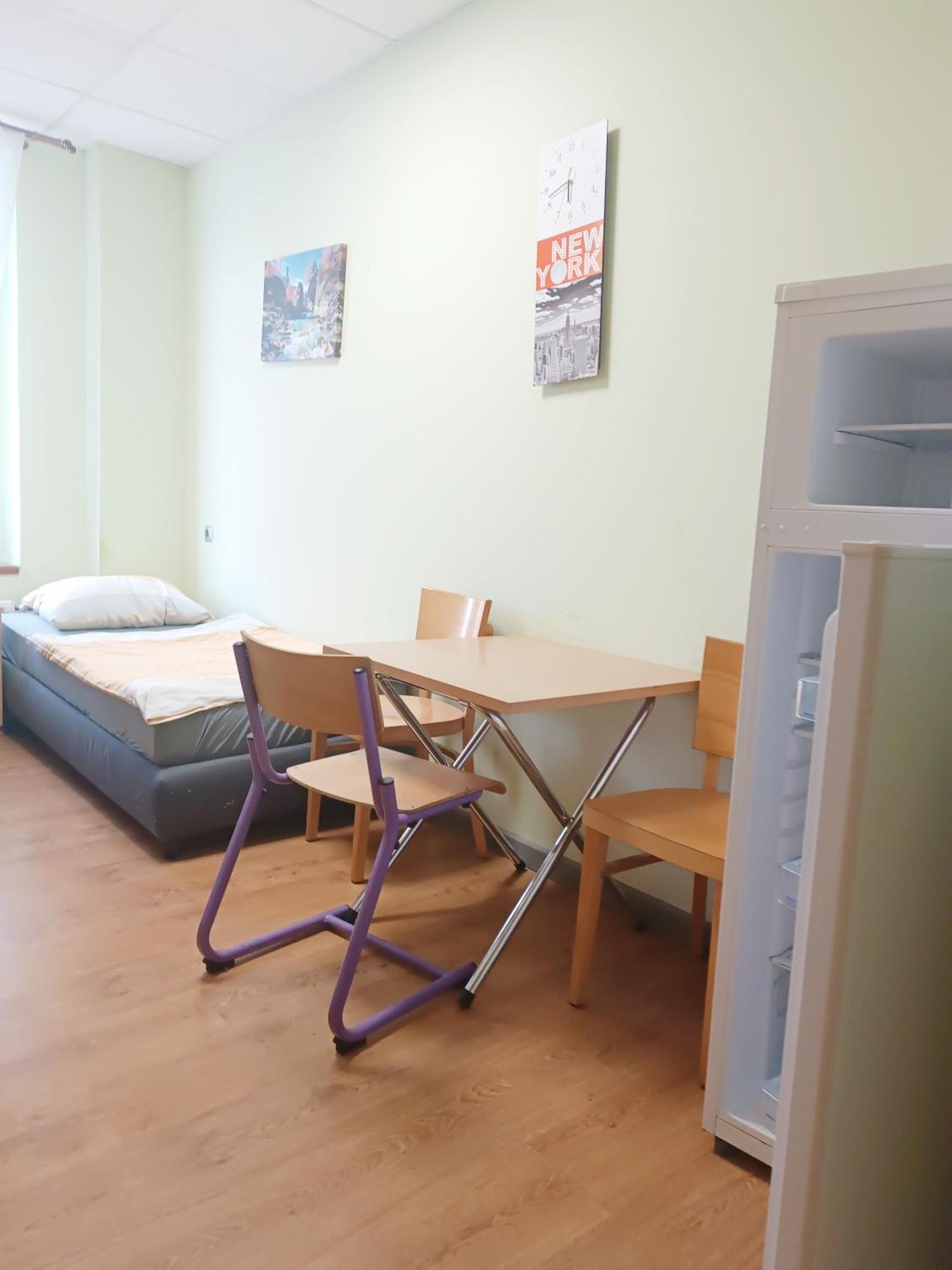 Hostel Krosnienska 12 Zielona Góra Esterno foto